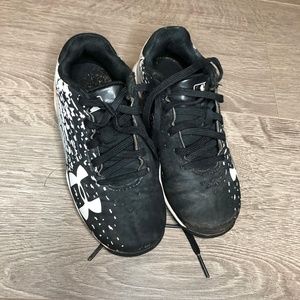 Under Armour Boys Baseball Cleats- 10K